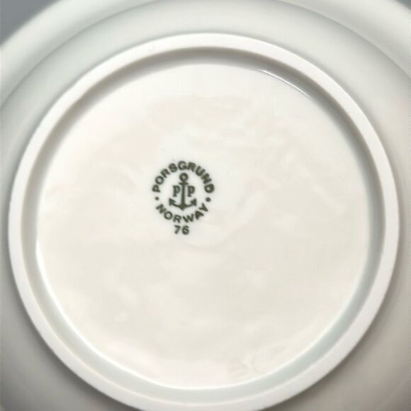 The Porsgrund Norway 76 Farmer's Rose Cereal Bowls Set Of 2 Vintage Unused - Picture 7 of 9